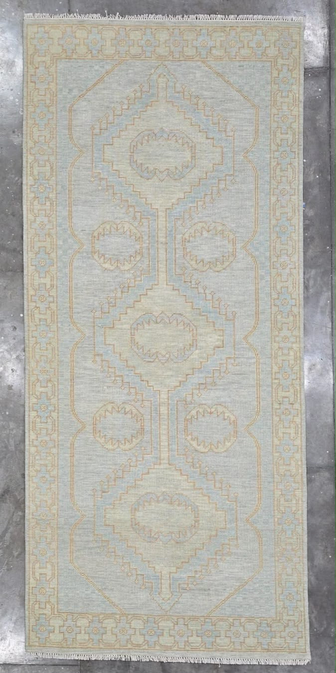 Rowland 4’6 x 10 (in stock)