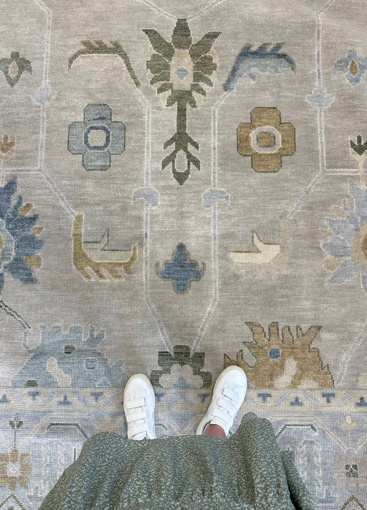 Emerson Green Modern Oushak Rug
