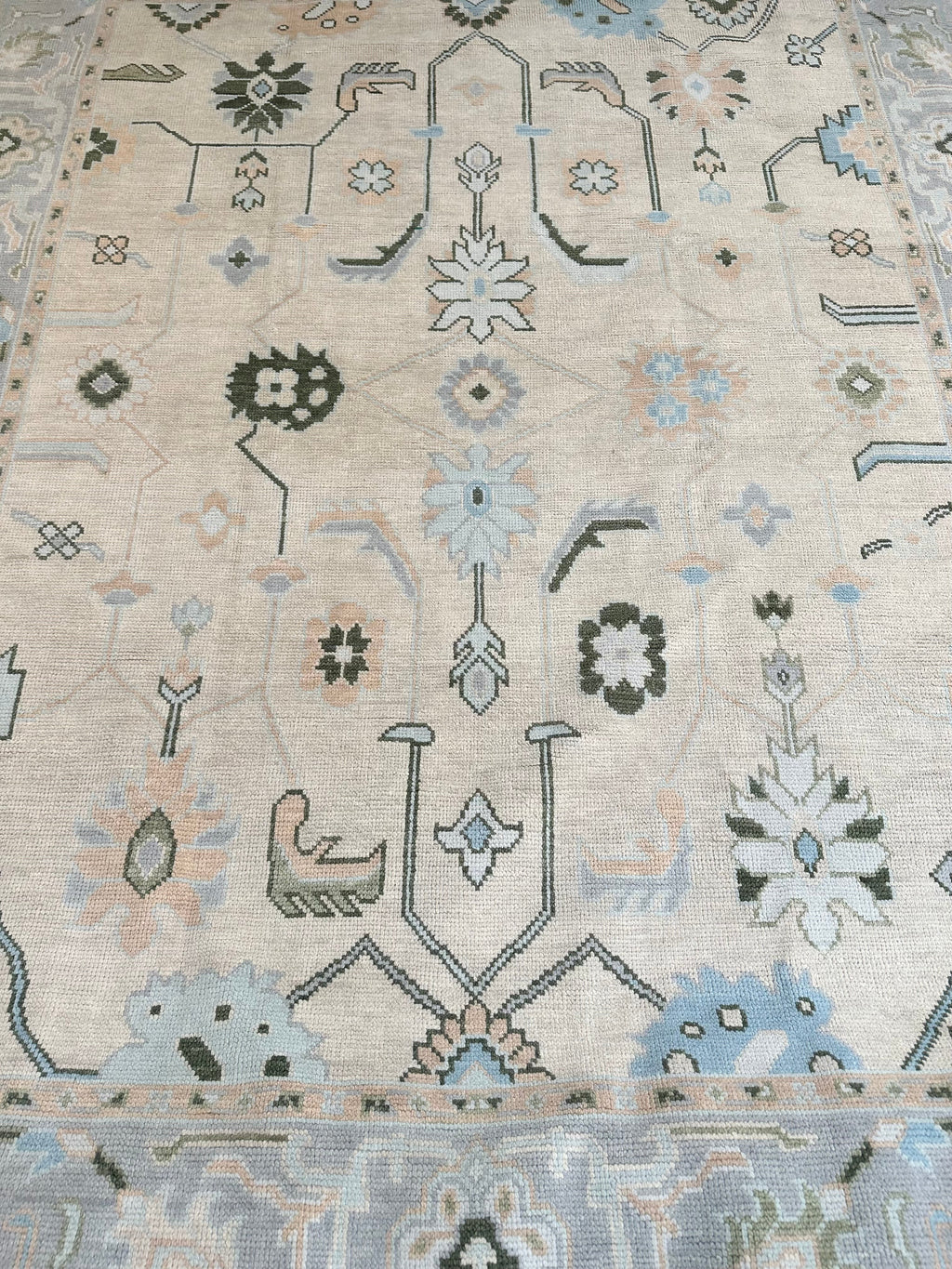 Inverness Sand/Tan Modern Oushak Rug