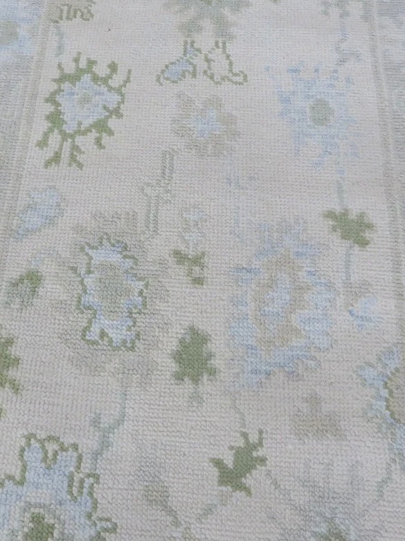 Hannah 2'6" x 18 (in stock)