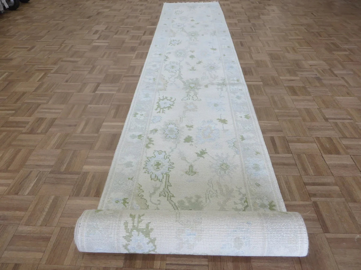 Hannah 2'6" x 20 (in stock)