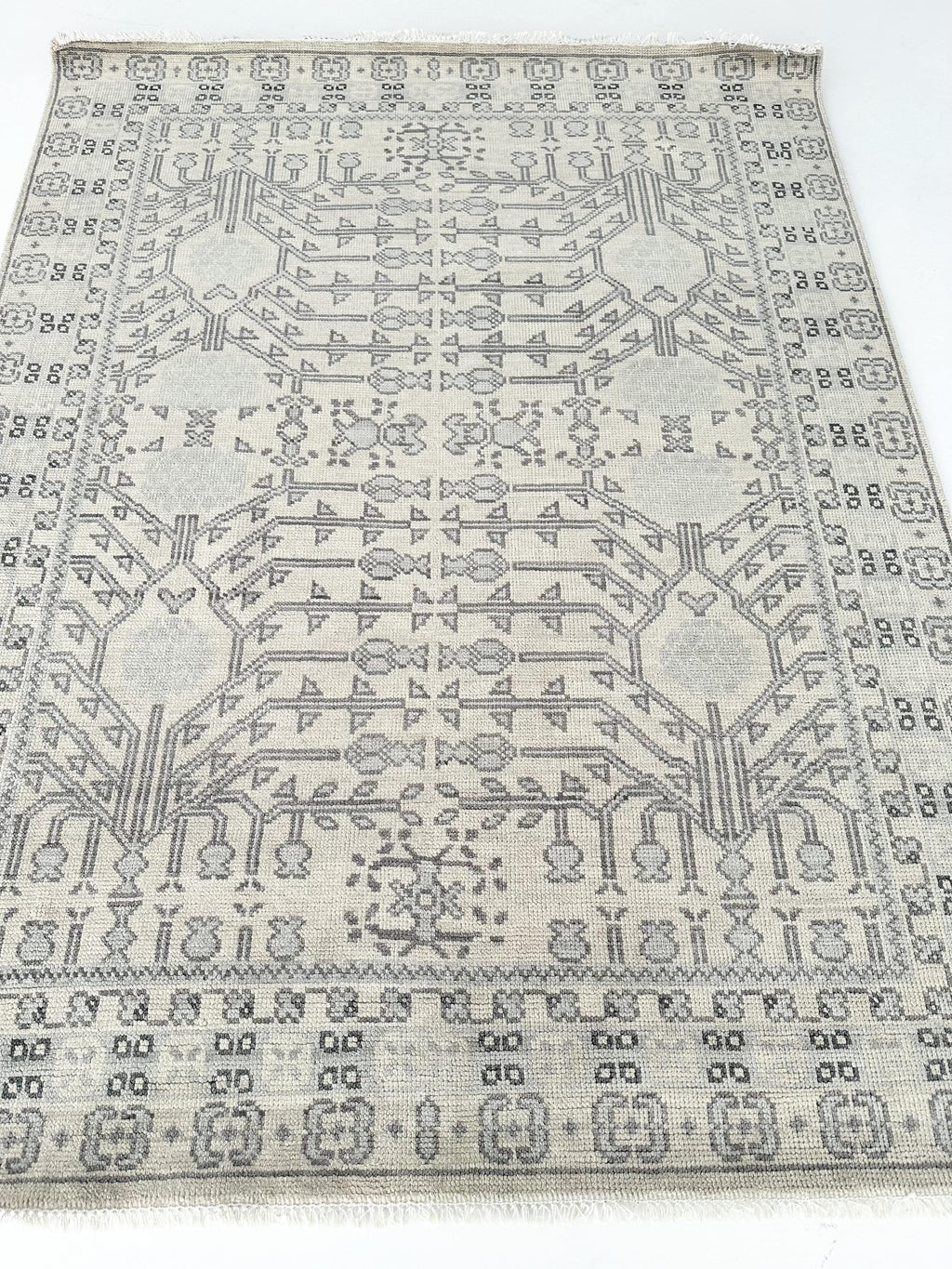 Casablanca Neutral Hand-Knotted Wool Rug