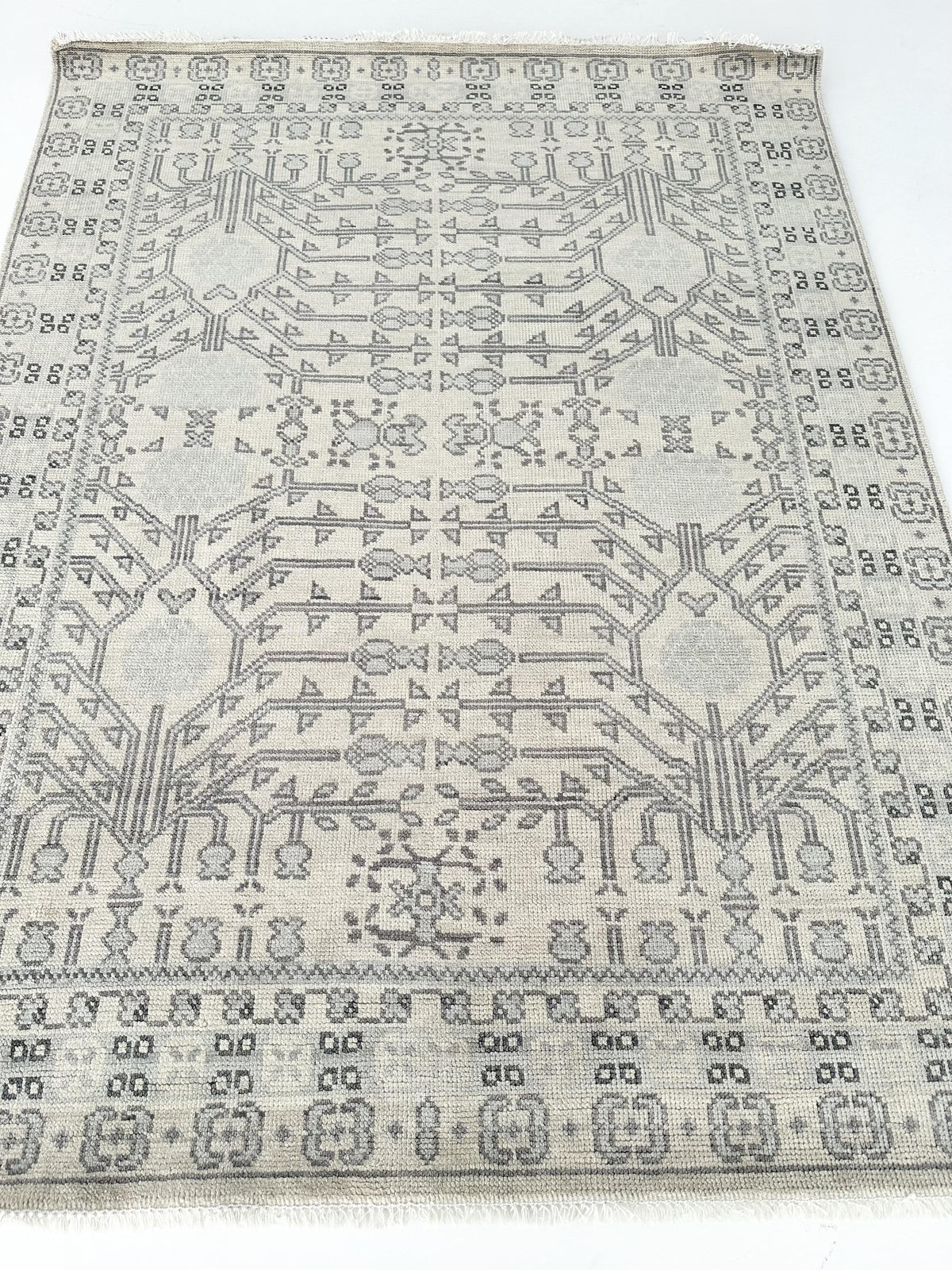 Casablanca Neutral Hand-Knotted Wool Rug