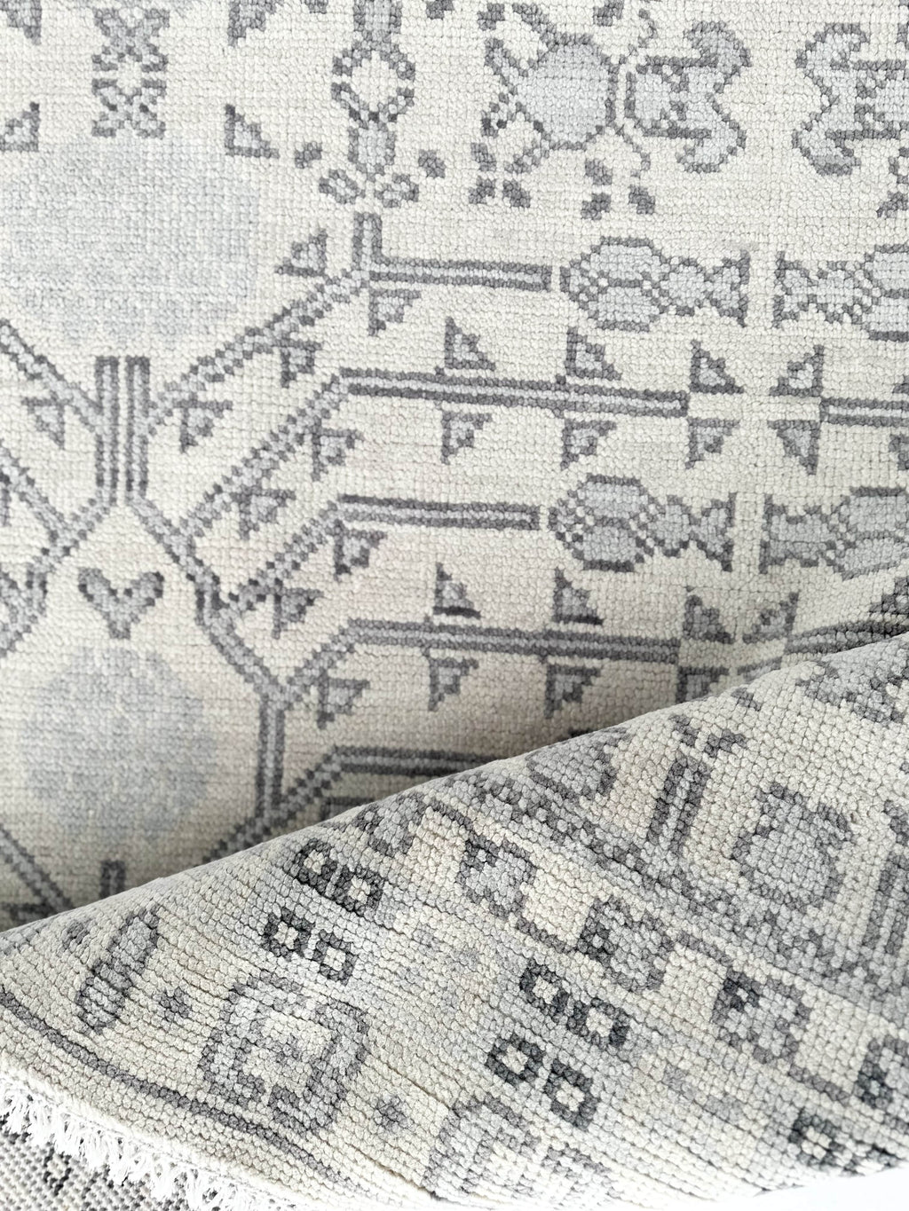Casablanca Neutral Hand-Knotted Wool Rug