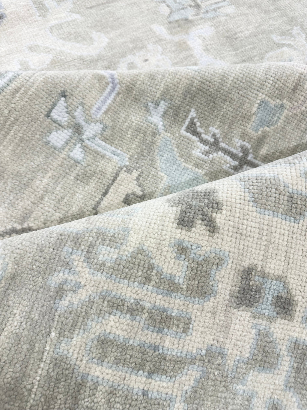 Santa Fe Neutral Green Antique Wash Modern Oushak