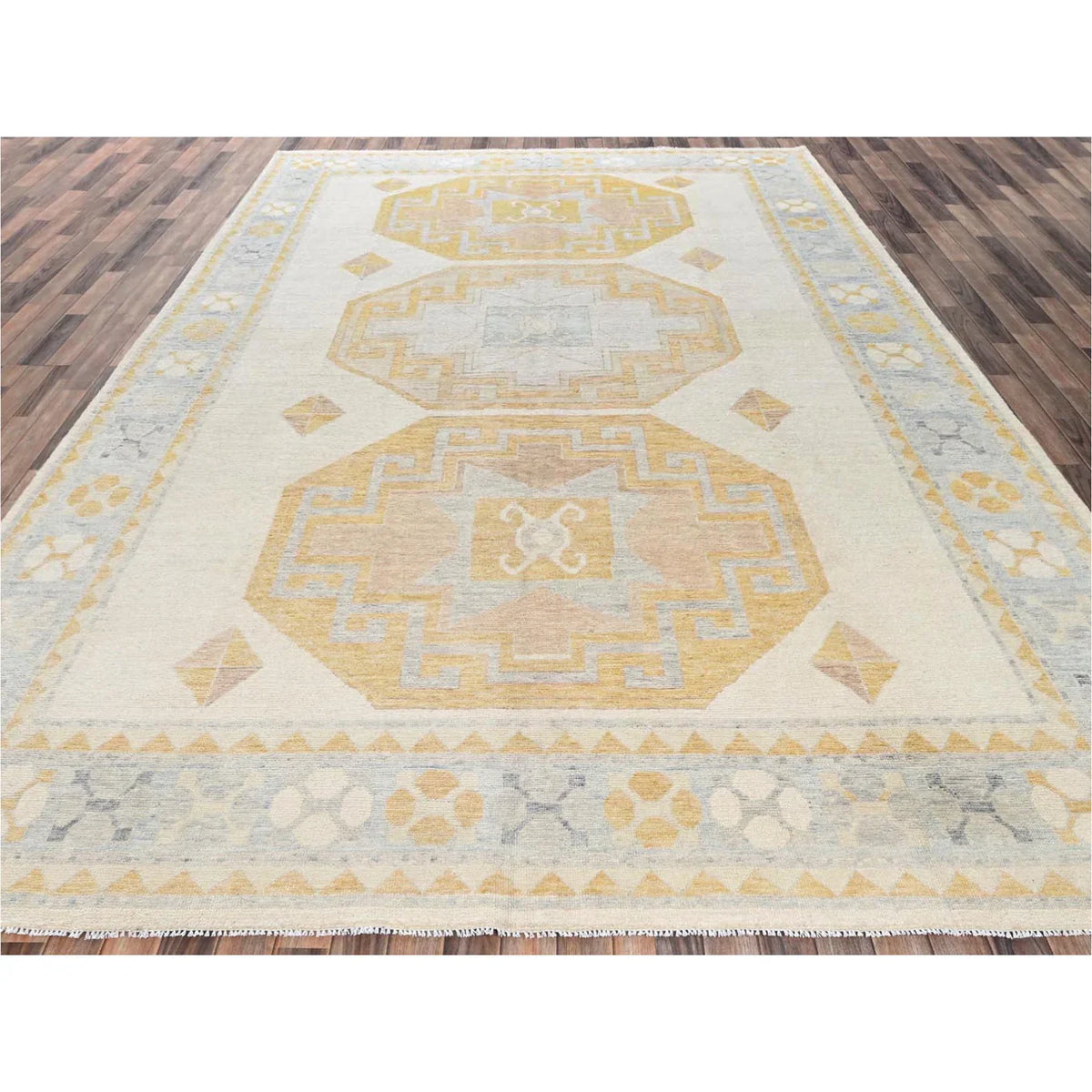 Ivory Anatolian 10 x 14 (in stock)