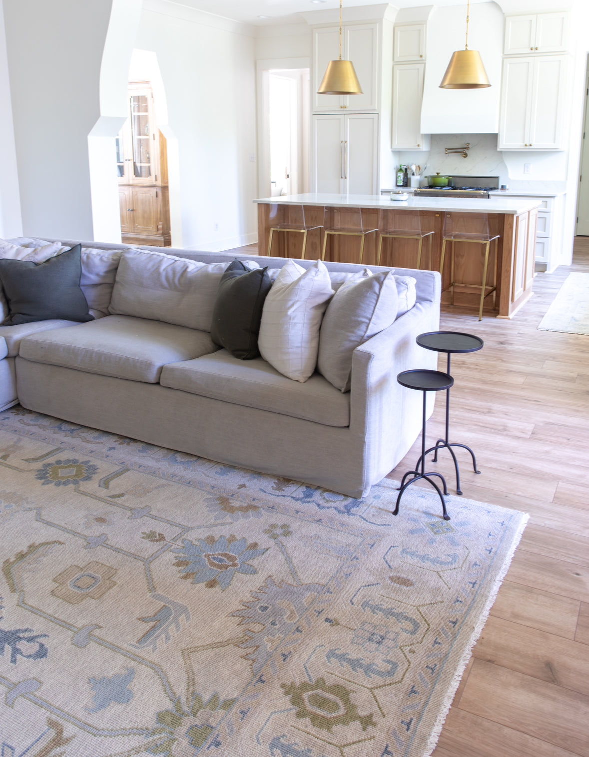Emmaline Modern Oushak Rug