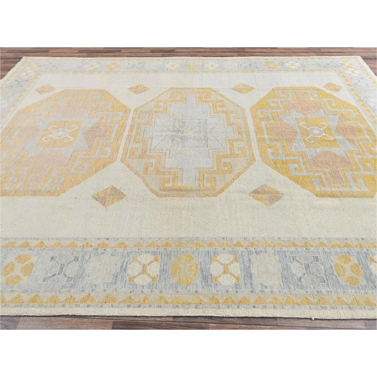 Ivory Anatolian 10 x 14 (in stock)