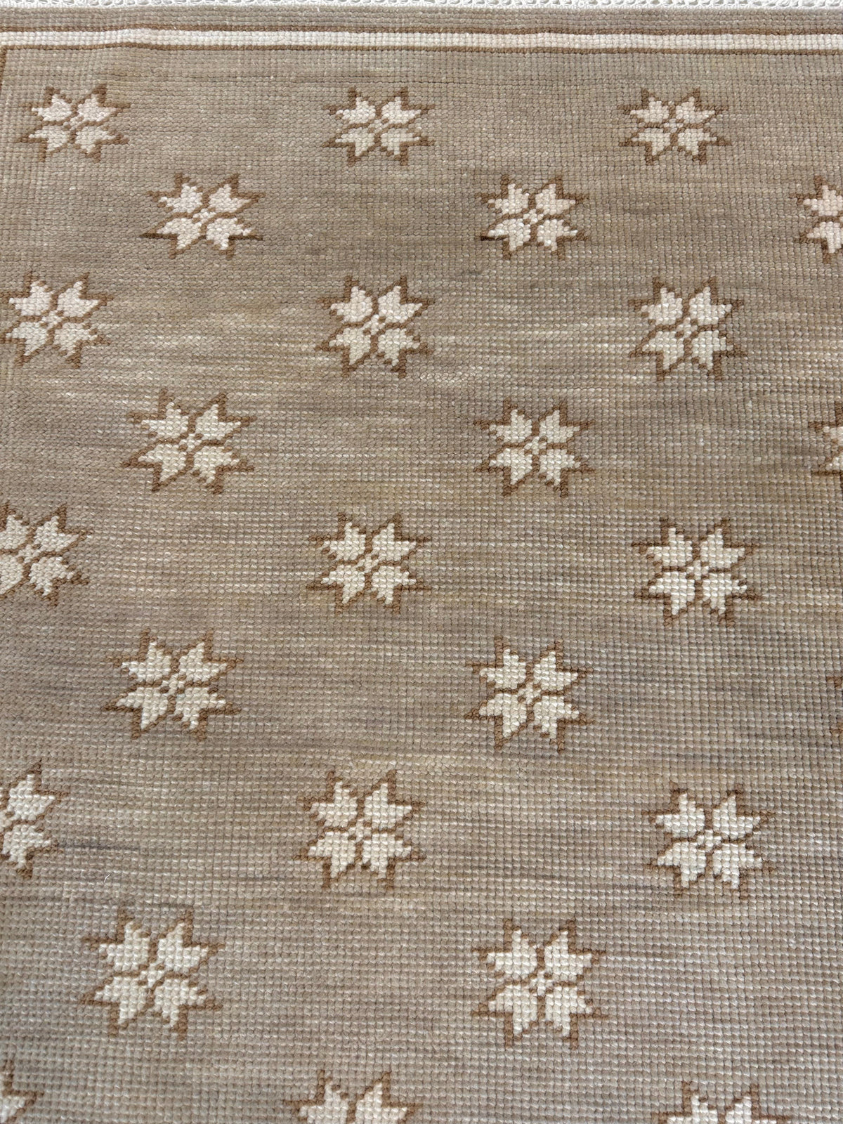 Rae Modern Oushak Rug