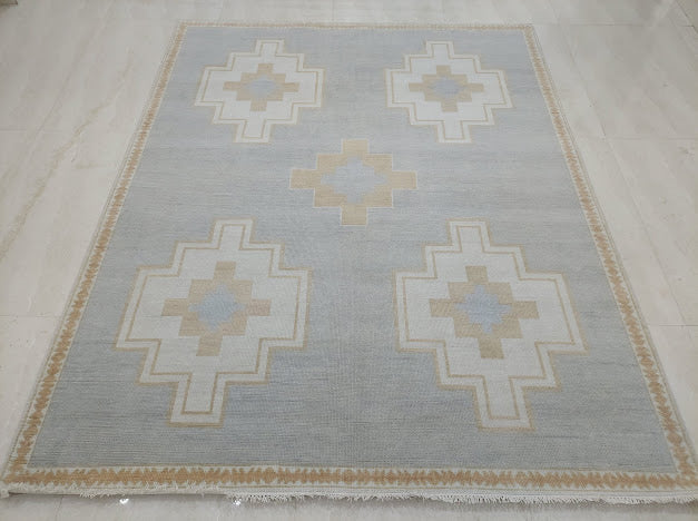 Scottsdale Neutral Hand-Knotted Wool Rug