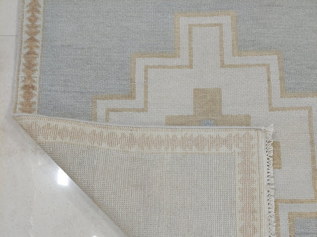 Scottsdale Neutral Hand-Knotted Wool Rug