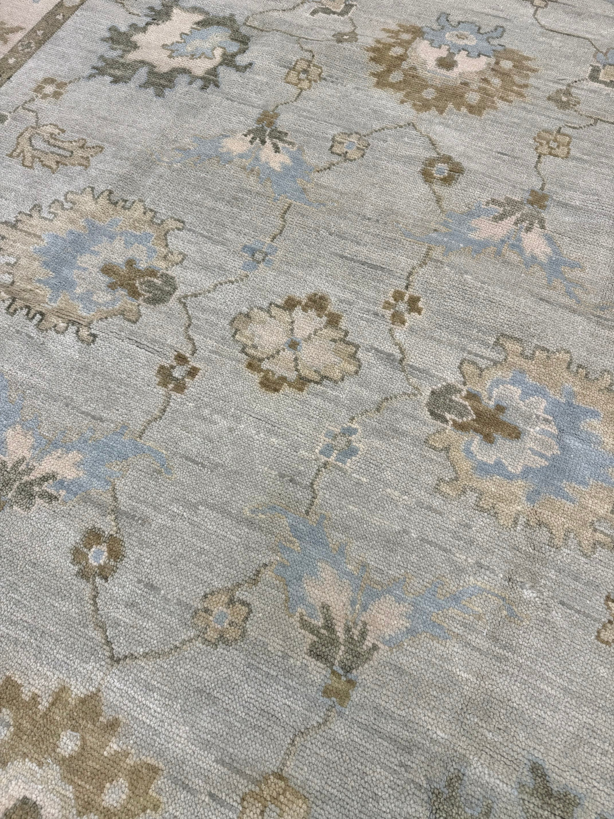 Lillian Modern Oushak Rug