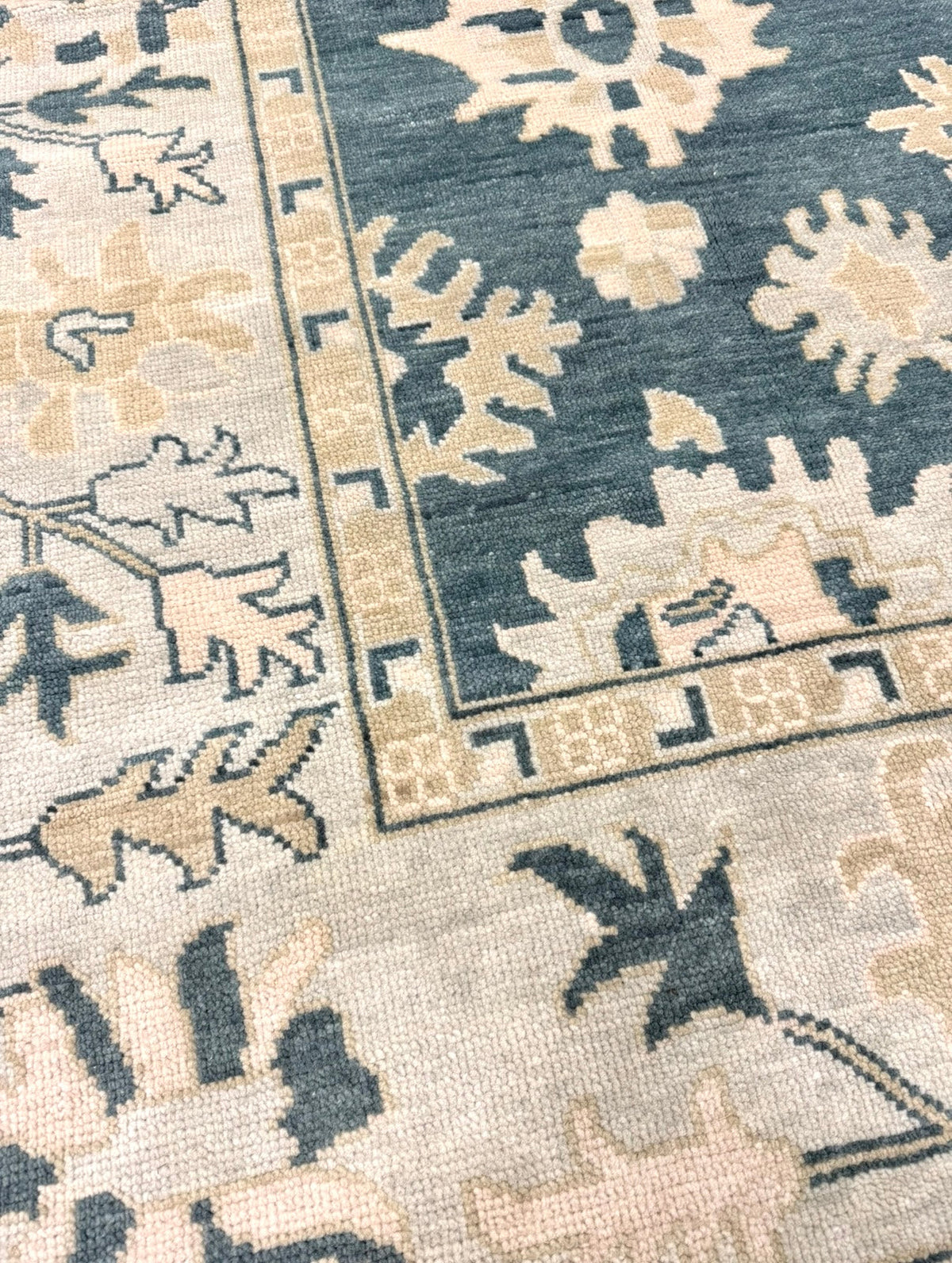 Lucille Modern Oushak Rug