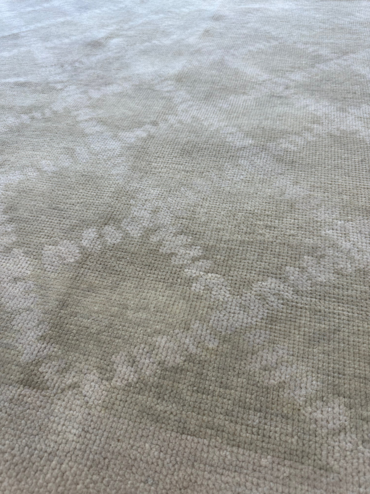 Anne Modern Oushak Rug