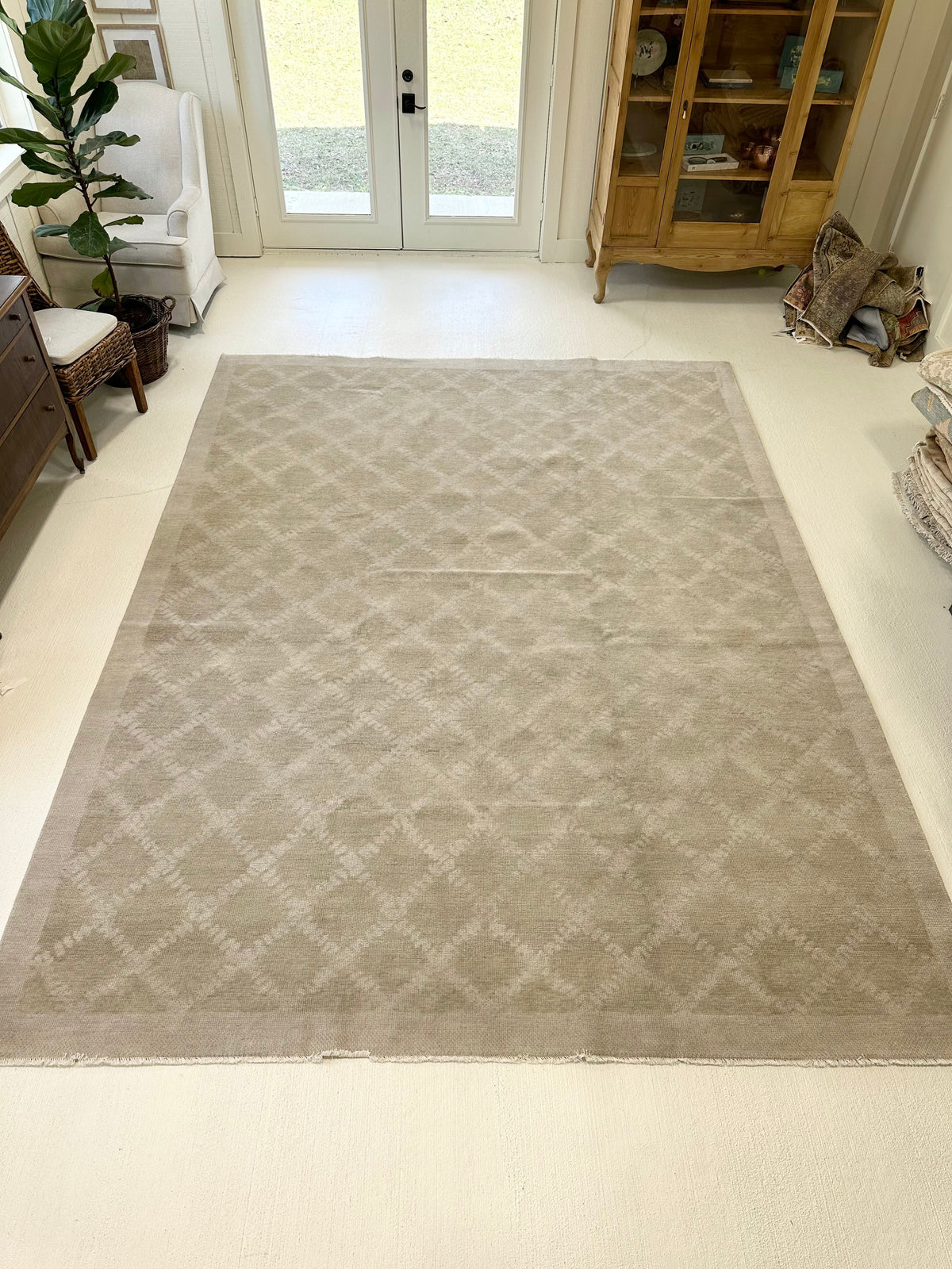 Anne Modern Oushak Rug