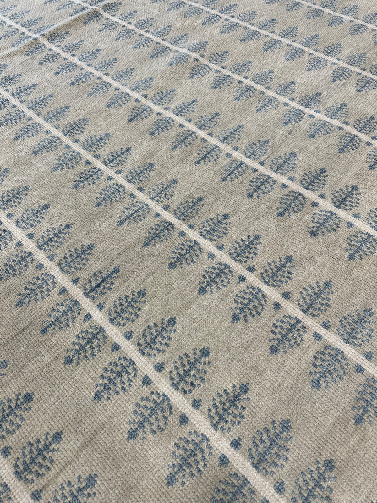Bea Modern Oushak Rug