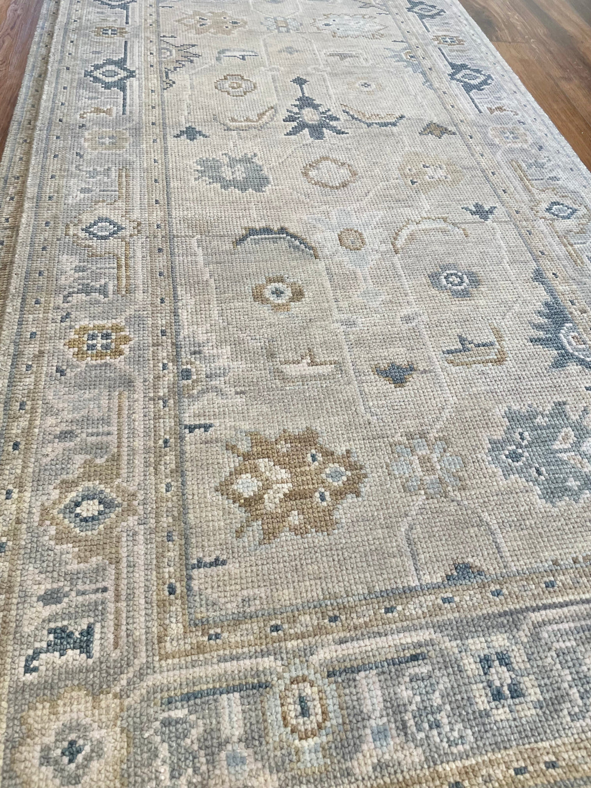 Emerson Modern Oushak Rug