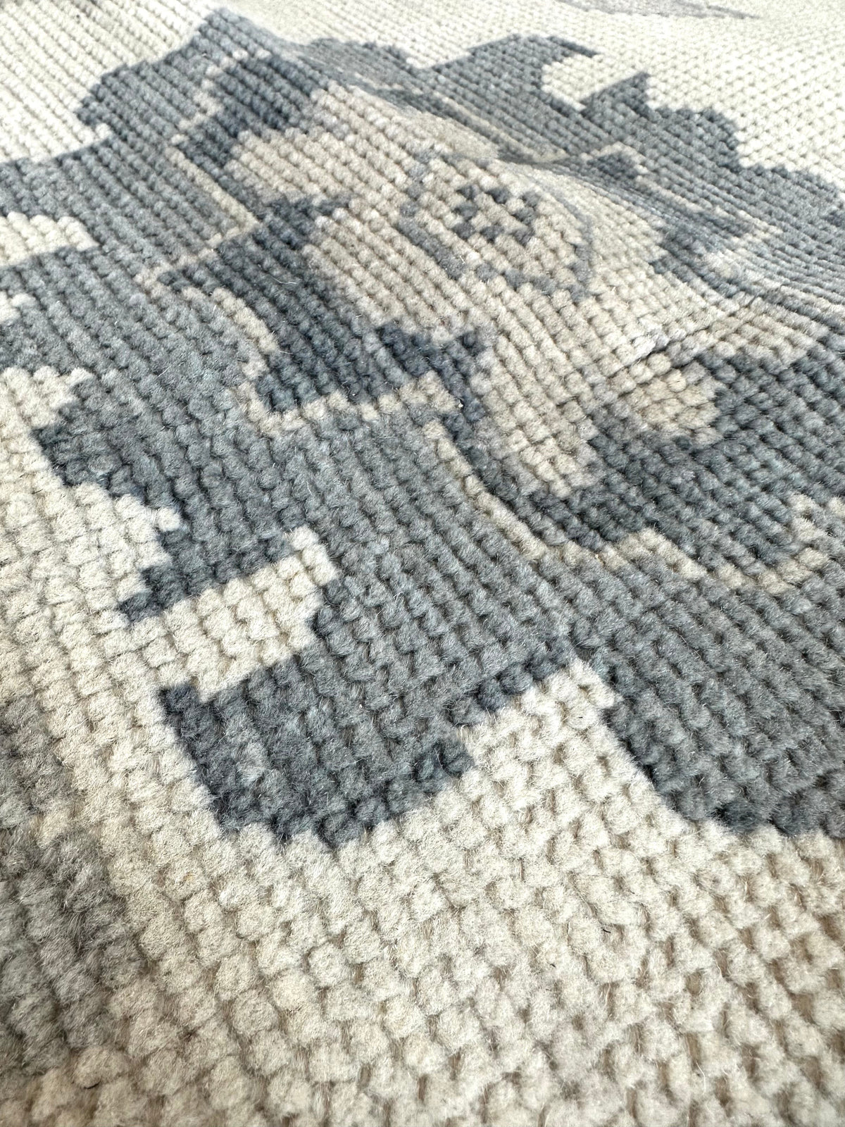 Emma Modern Oushak Rug
