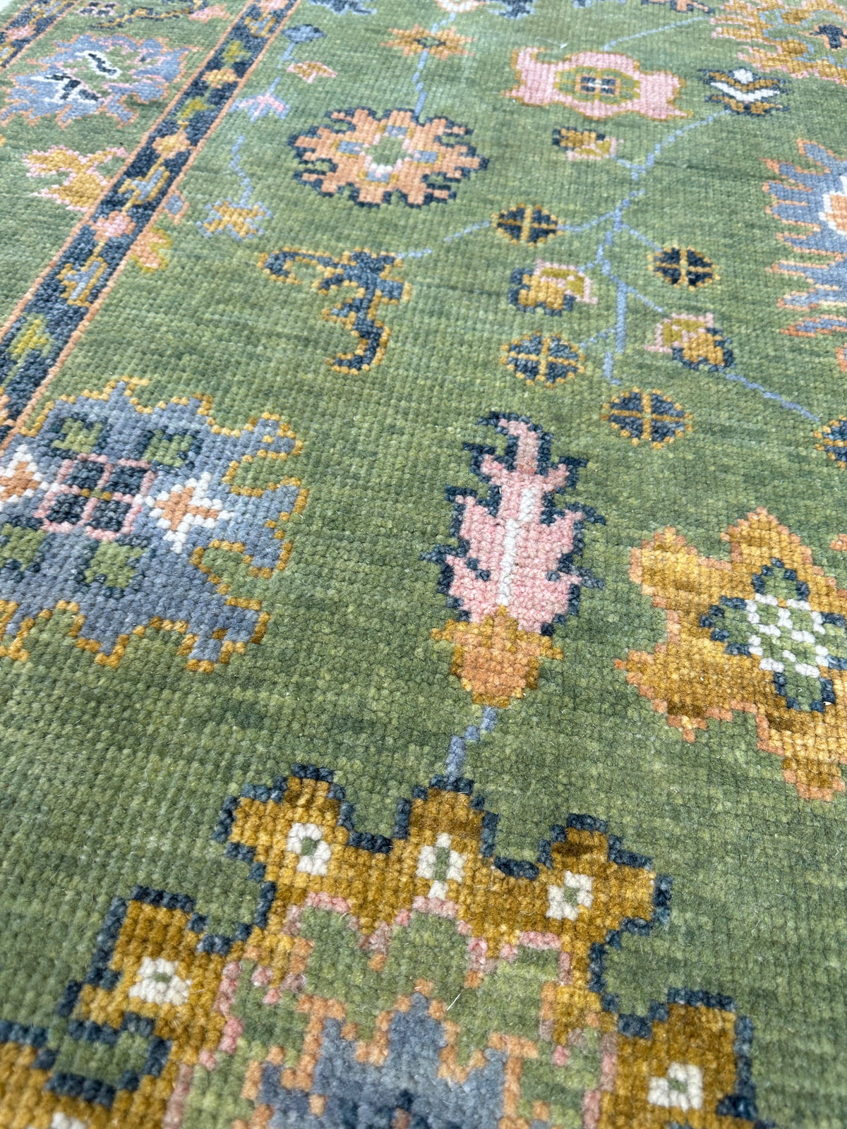 Linda Modern Oushak Rug