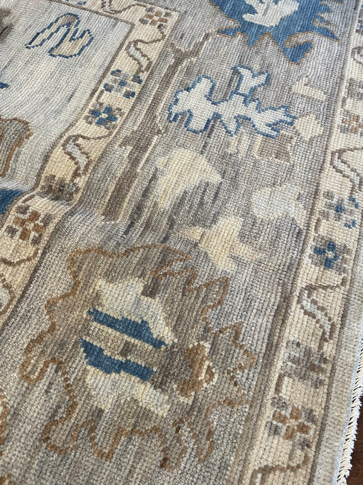 Ollie Modern Oushak Rug