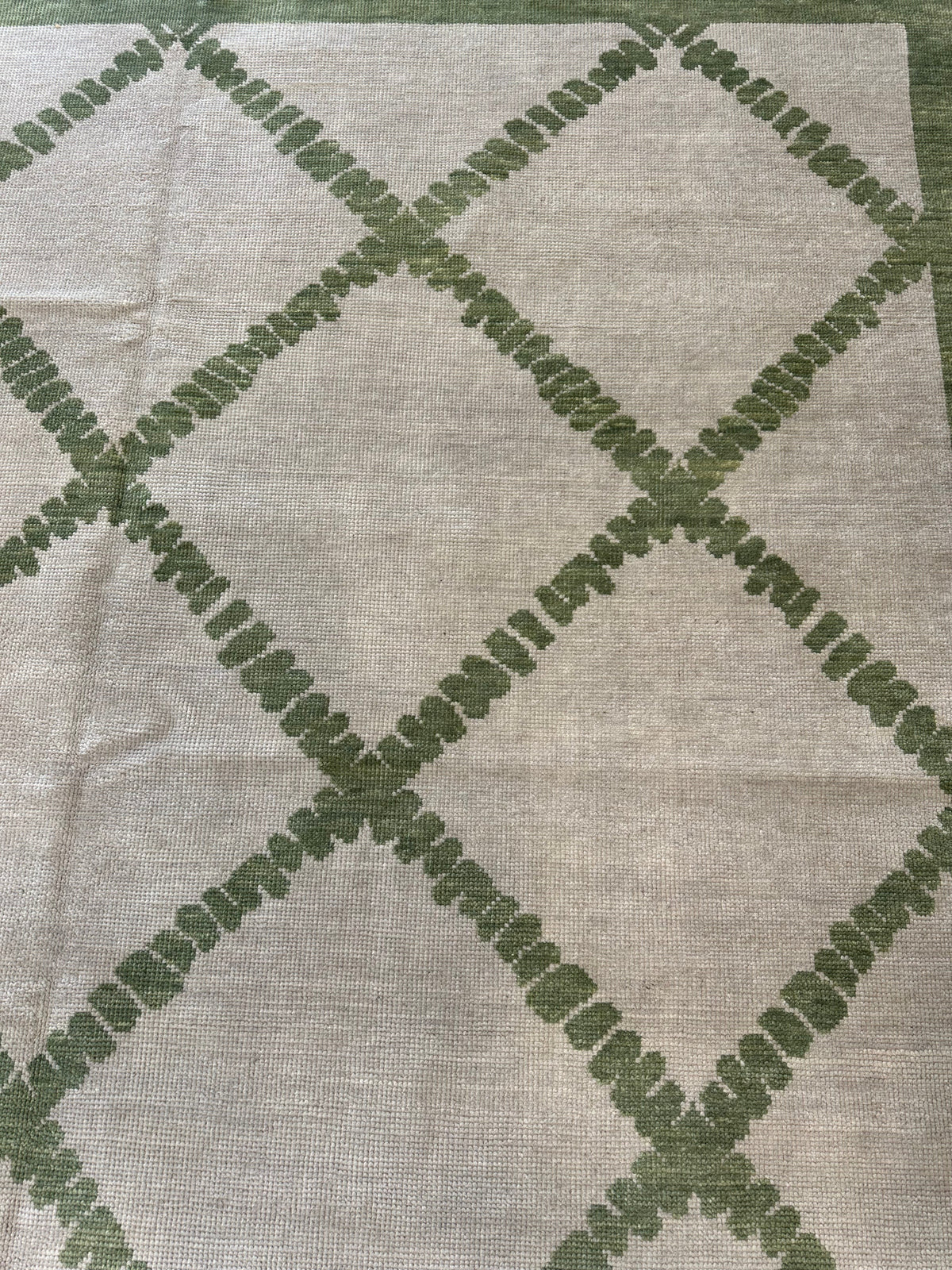Lynn Modern Oushak Rug