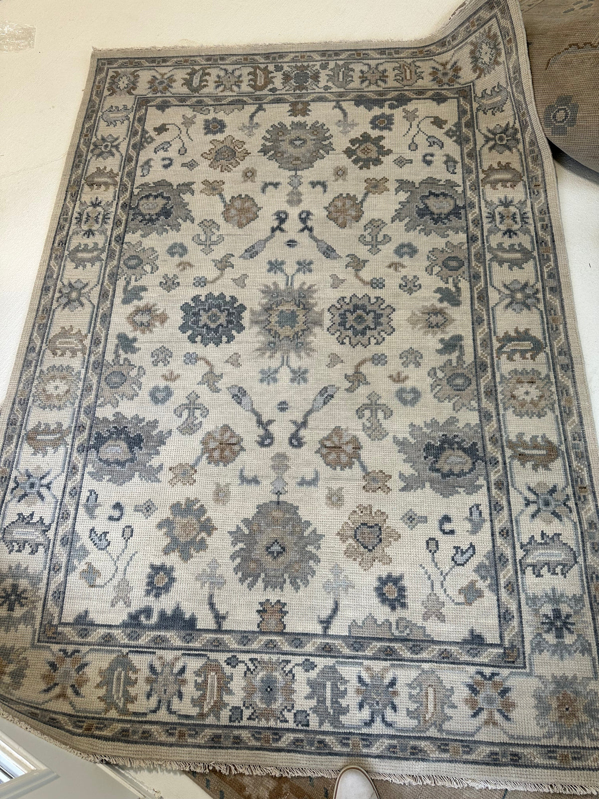 Emma Modern Oushak Rug