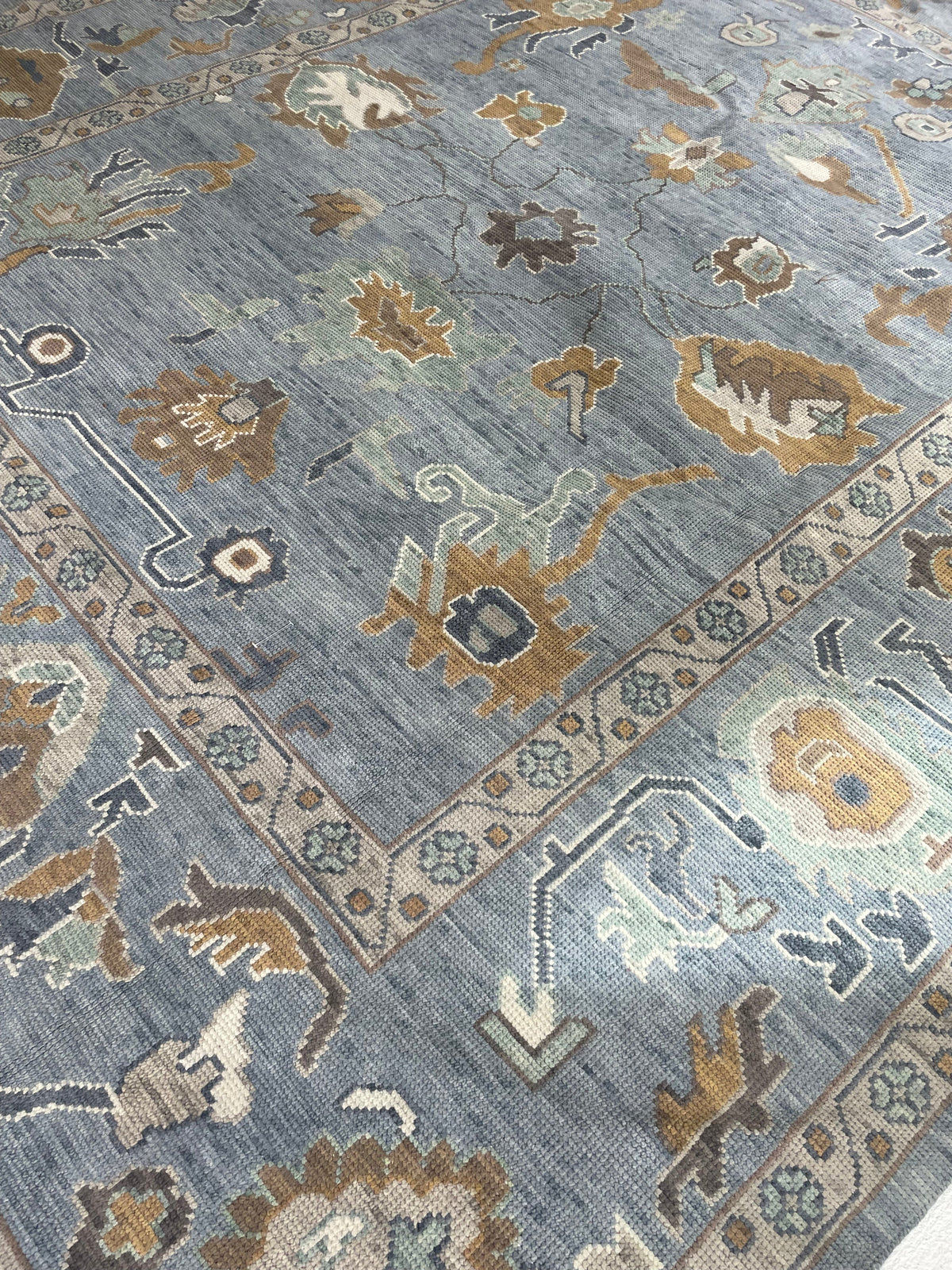 Mae Blue Modern Oushak Rug