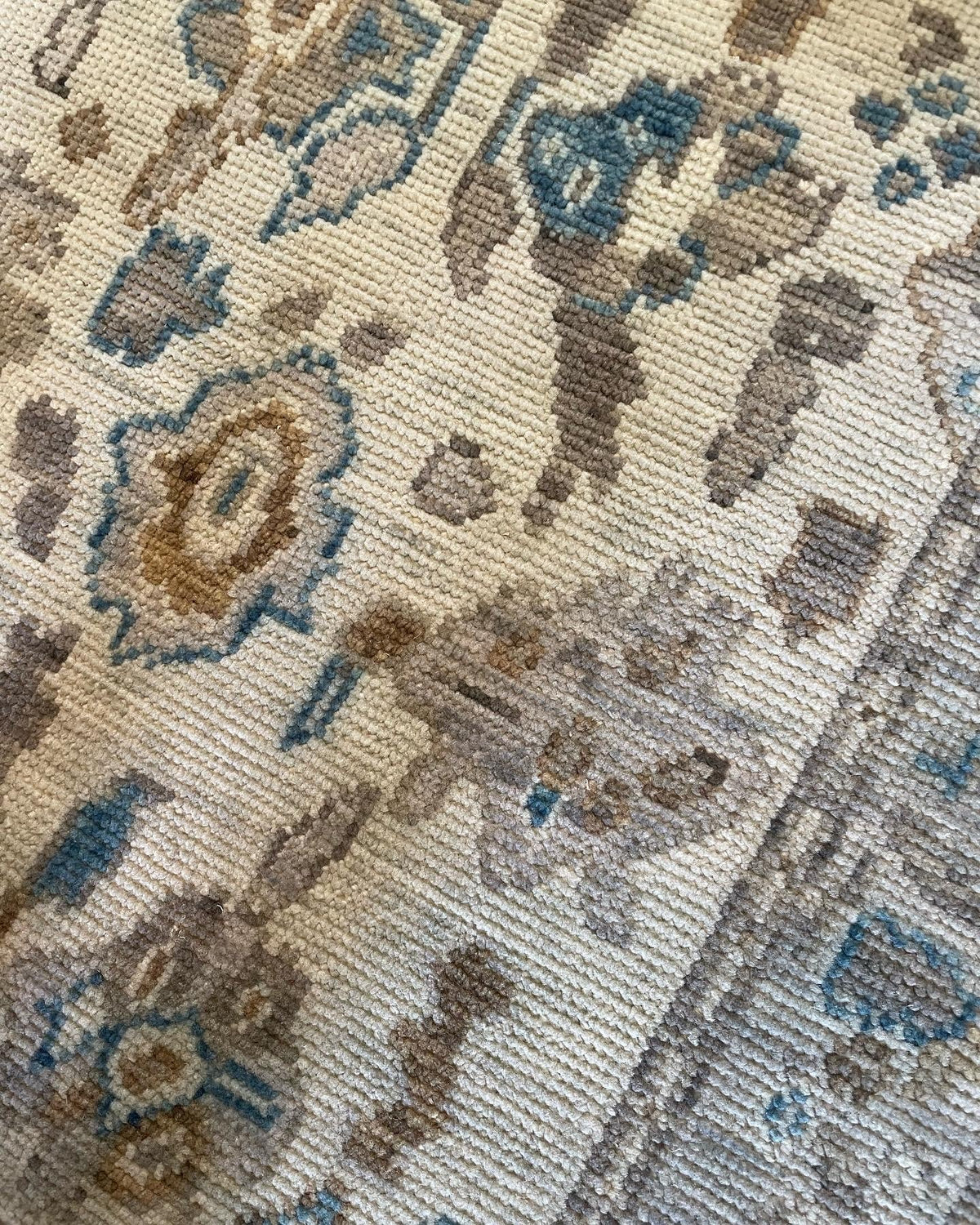 Ollie Modern Oushak Rug