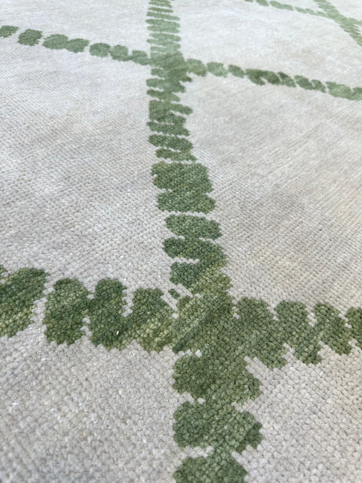 Lynn Modern Oushak Rug