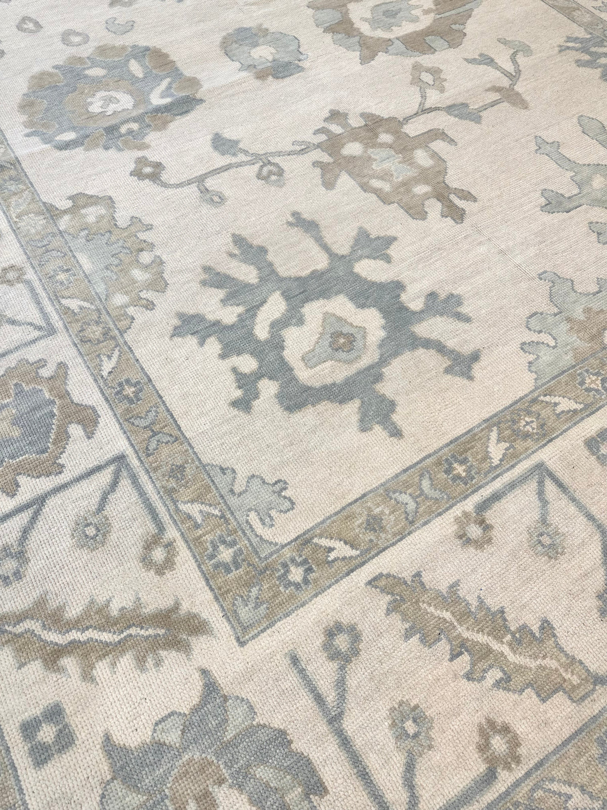 Emily Modern Oushak Rug
