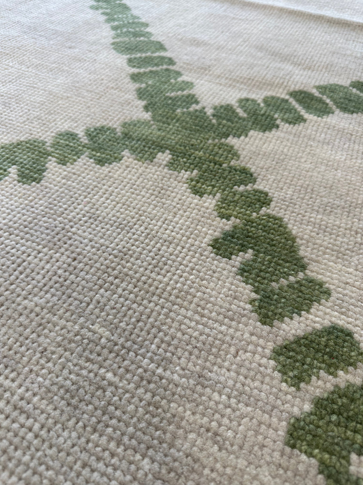 Lynn Modern Oushak Rug